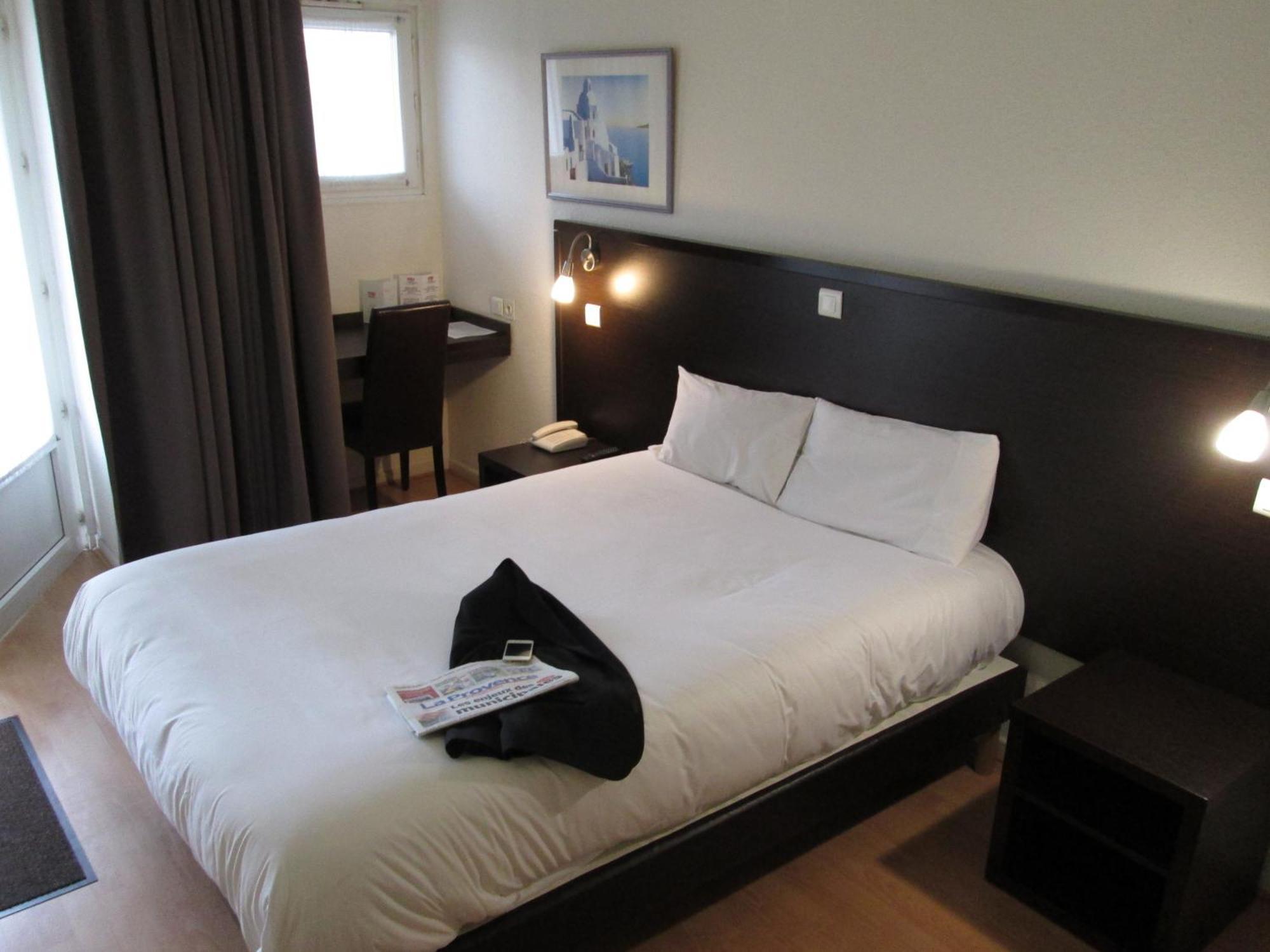 איסטרס Top Motel מראה חיצוני תמונה
