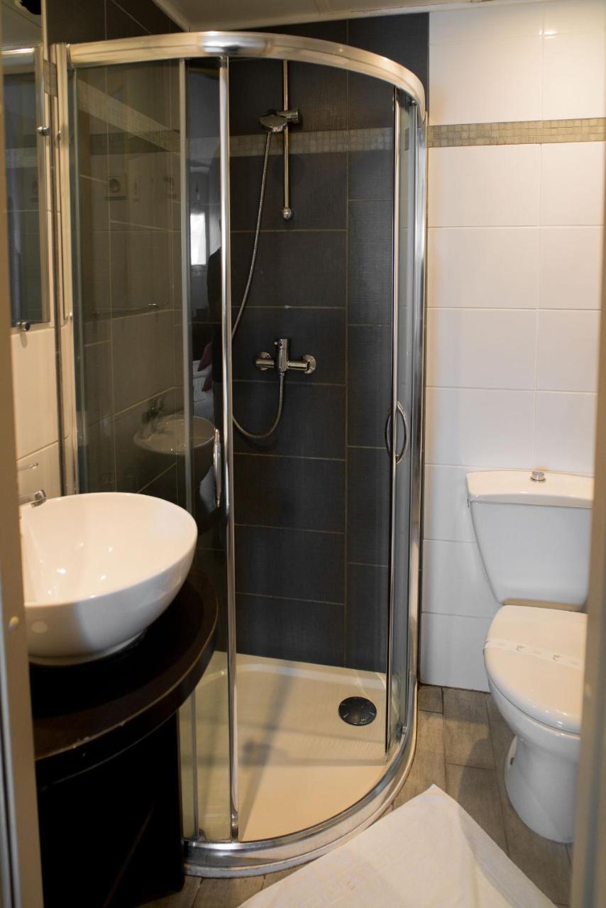 איסטרס Top Motel מראה חיצוני תמונה